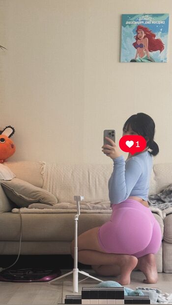 Full leaked Heeheemoon private onlyfans photo