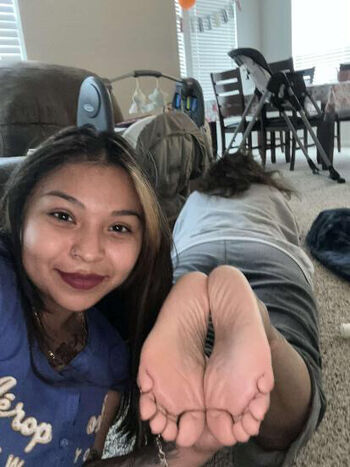 Full leaked Hellovivifeet private onlyfans photo