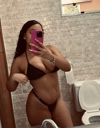 Full leaked Heloovv private onlyfans photo