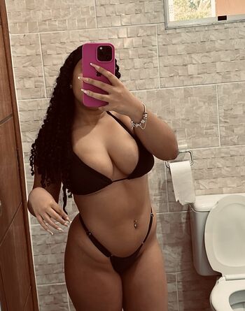Full leaked Heloovv private onlyfans photo