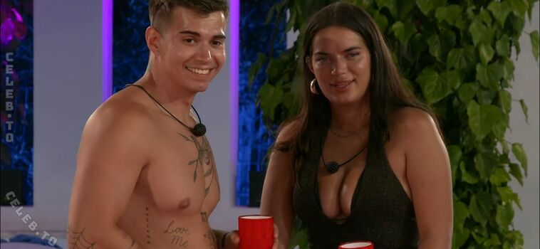 Full leaked Henna private onlyfans photo