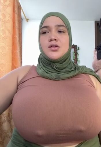 Full leaked Hijab on page private onlyfans photo