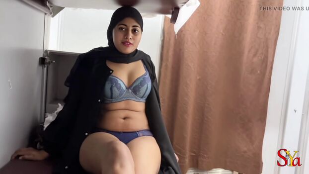 Full leaked Hijab page private onlyfans photo