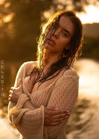 Full leaked Hollaura private onlyfans photo