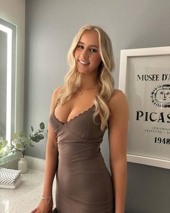 Full leaked Holly griffith private onlyfans photo