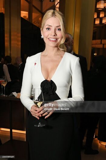 Full leaked Holly willoughby page private onlyfans photo