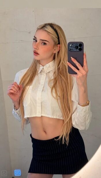 Full leaked Honeypuu  page private onlyfans photo