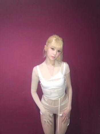 Huh Yunjin 허윤진