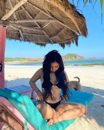 Full leaked Hukiehoe private onlyfans photo