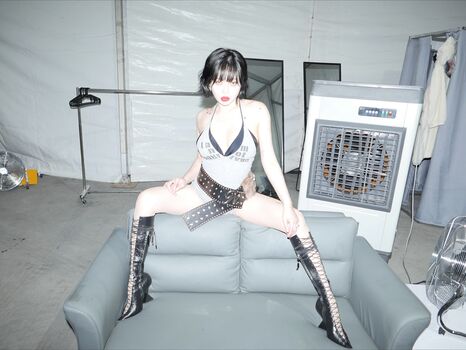 Full leaked Hyuna private onlyfans photo