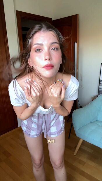 Full leaked Iamcristinini private onlyfans photo