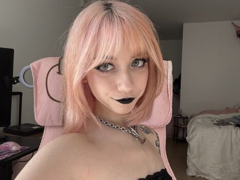 Full leaked Iluvmeww private onlyfans photo