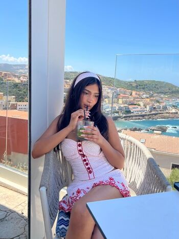 Full leaked Imanimalikaa page private onlyfans photo