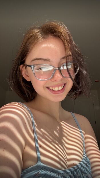 Full leaked Indieellis page private onlyfans photo