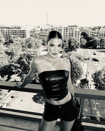 Full leaked Iris mittenaere private onlyfans photo
