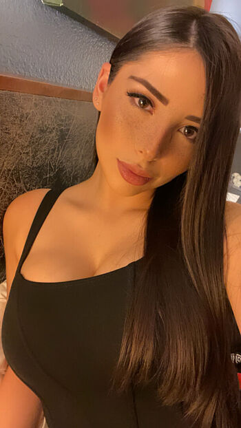 Full leaked Isa monique hurtado page private onlyfans photo