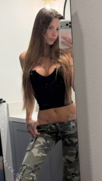 Full leaked Itsleahblack private onlyfans photo