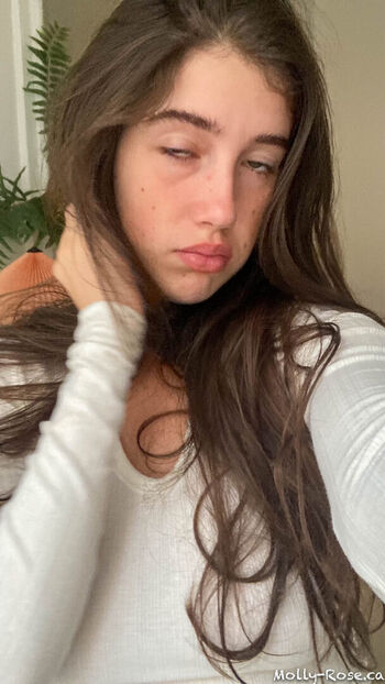 Full leaked Itsmollyyyrose again private onlyfans photo