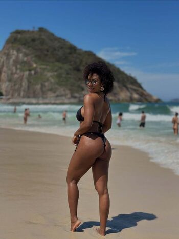 Full leaked Ivi pizzott private onlyfans photo