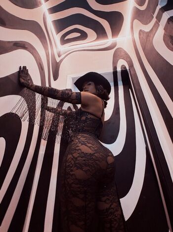 Full leaked Iza cantora page private onlyfans photo
