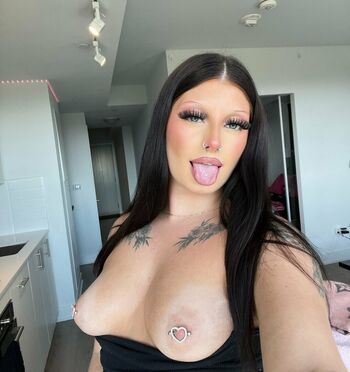 Full leaked Izixie private onlyfans photo