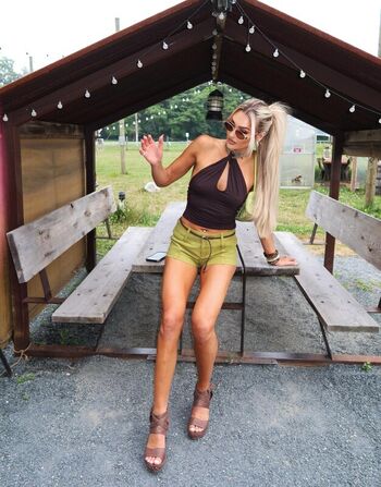 Full leaked Izzi dame page private onlyfans photo