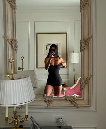 _izzyflannery_