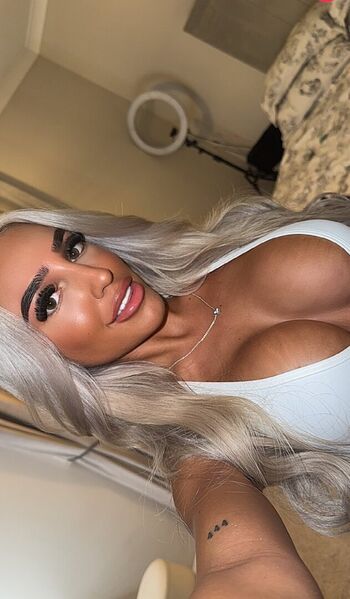 jade-xo-w3lls