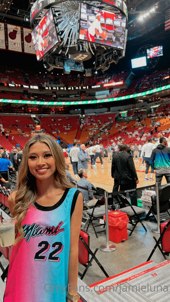 Full leaked Jamieluna private onlyfans photo