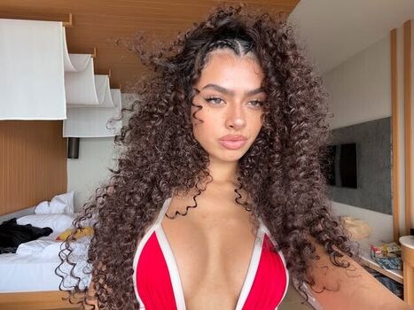 Full leaked Caroline vu/ private onlyfans photo