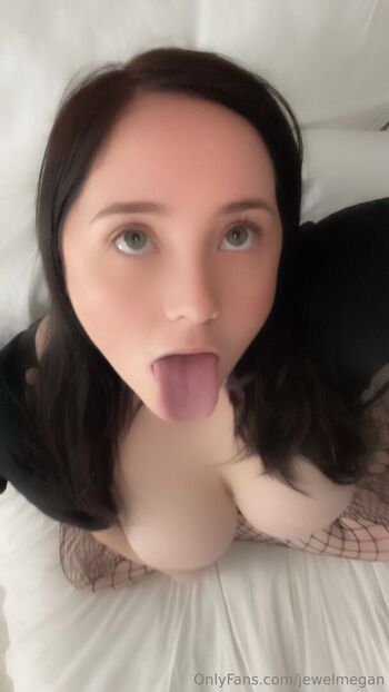 Full leaked Jewelxo private onlyfans photo