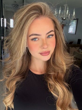 Full leaked Jillvanhoofx private onlyfans photo