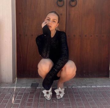 Full leaked Julia hhlrr page private onlyfans photo