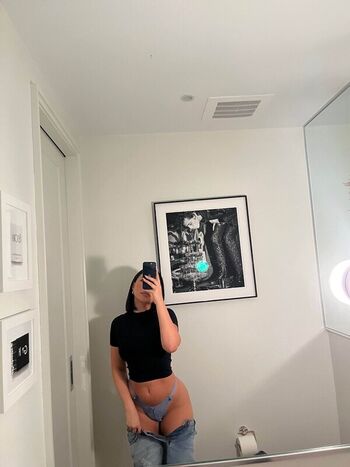Full leaked Julia kelly private onlyfans photo