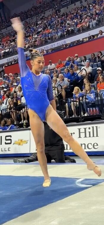 Kayla DiCello