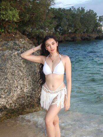 Full leaked Keanalouisedeleon private onlyfans photo