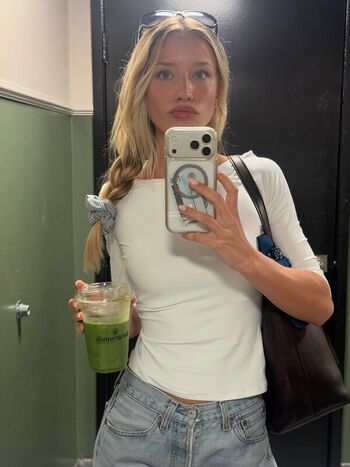Full leaked Kenzi hope private onlyfans photo