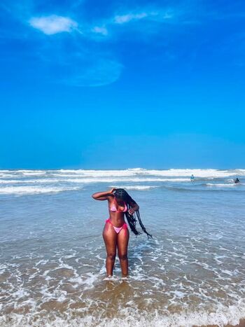 Full leaked Keratilwe thapeli private onlyfans photo