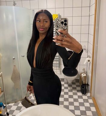 Full leaked Khaddi sagnia private onlyfans photo