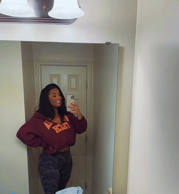 Full leaked Kiara w private onlyfans photo