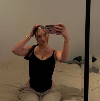 Full leaked Kiaradjimsiti private onlyfans photo