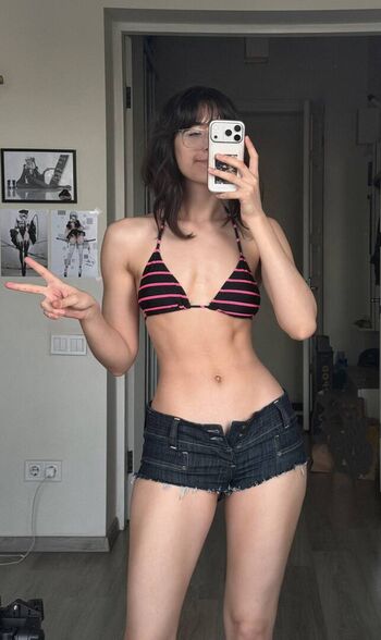 Full leaked Kimekomi private onlyfans photo