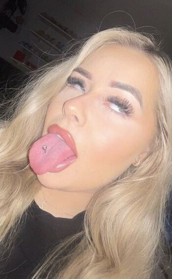 Full leaked Kinkybitchx private onlyfans photo