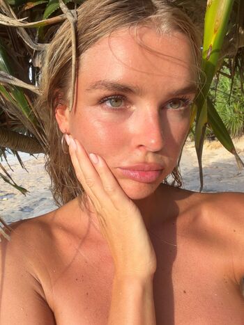 Full leaked Klarahellqvistt private onlyfans photo