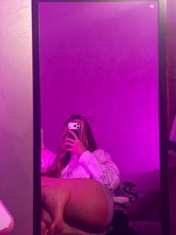 Full leaked Ksxaanx private onlyfans photo