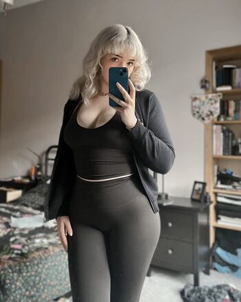Full leaked Kvwviiju private onlyfans photo