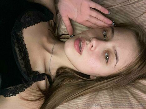 kylienextdoor69