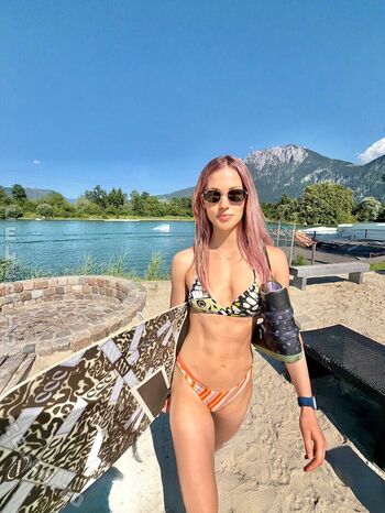 Full leaked Lara markthaler private onlyfans photo
