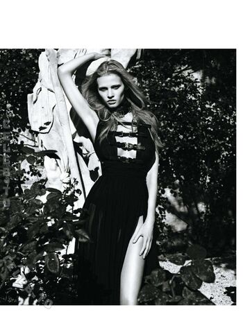 Lara Stone