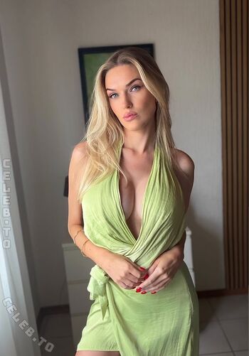 Full leaked Laraa private onlyfans photo